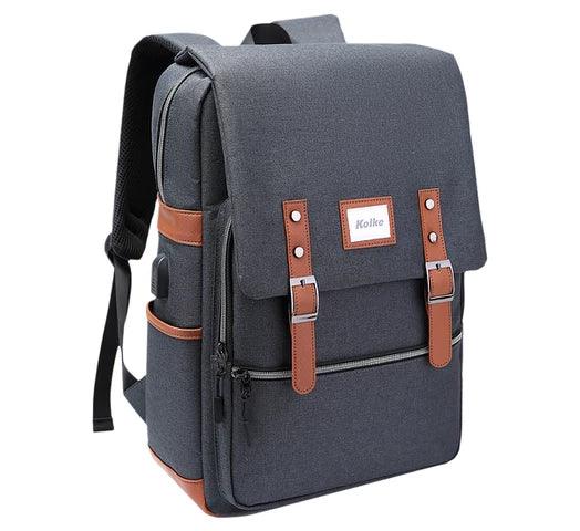 Mochila KOLKE con Tapa y Precintos para Notebook de hasta 15.6" Multiples bolsillos Puerto USB - Gris - Tienda Universo